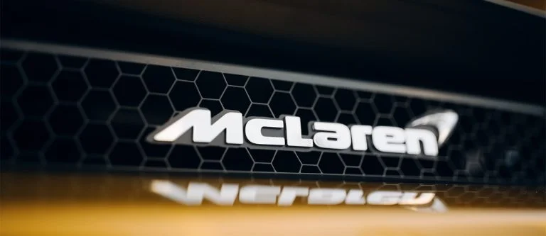 Ý nghĩa logo McLaren